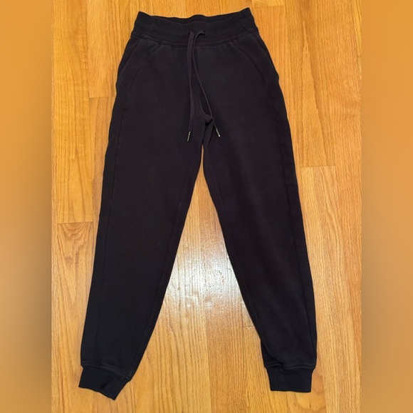 Lululemon Scuba Joggers Black Size 2 - Picture 2 of 3